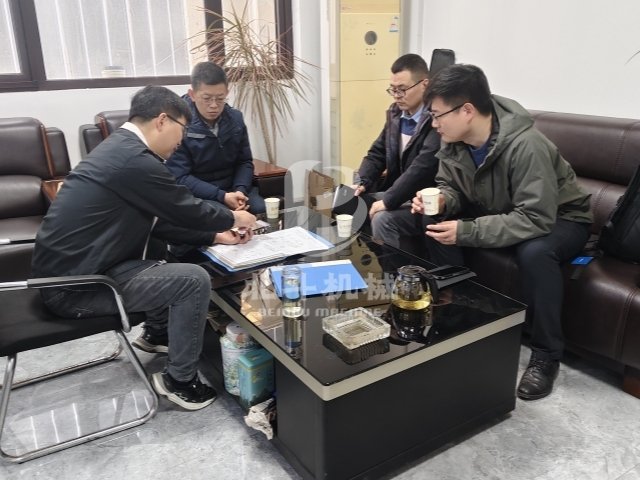 不放过任何一处焊接点